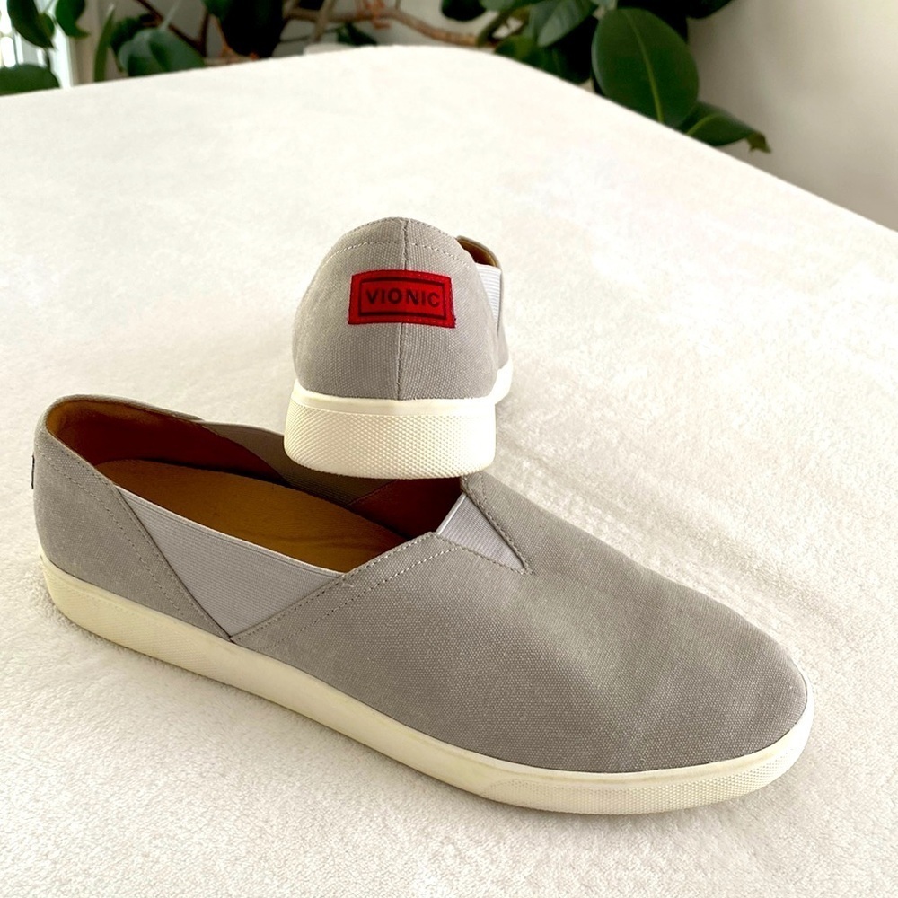 Vionic, Ivy Slip-On Gray Shoes. Women’s Size 10